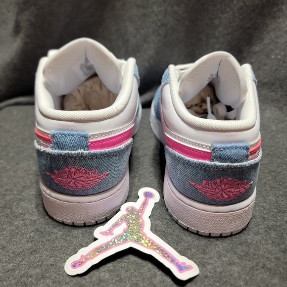 Nike Air Jordan 1 Low SE (GS) "Denim Sequin" 6.5Y - Picture 3 of 5